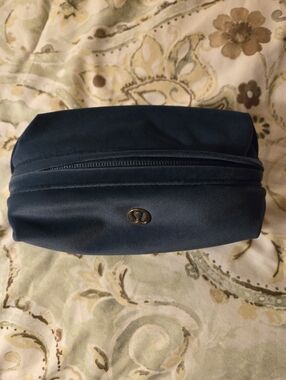 Lululemon Feeling Ready Velour Pouch Nwot
